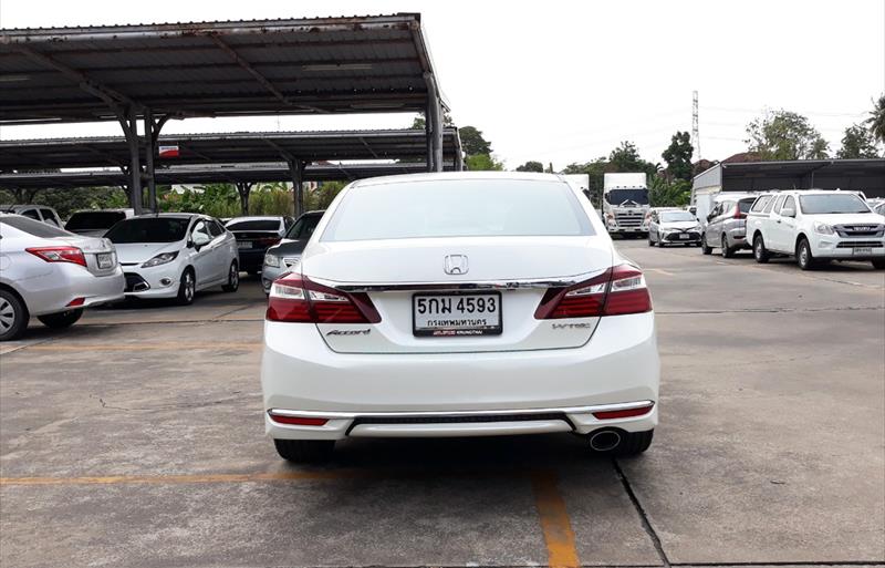 ขายรถเก๋งมือสอง-honda-ฮอนด้า-accord-แอคคอร์ด-รถปี2017-รหัส73513-272f1592.jpg ขายรถเก๋งมือสอง-honda-ฮอนด้า-accord-แอคคอร์ด-รถปี2017-รหัส73513-272f1592.jpg
