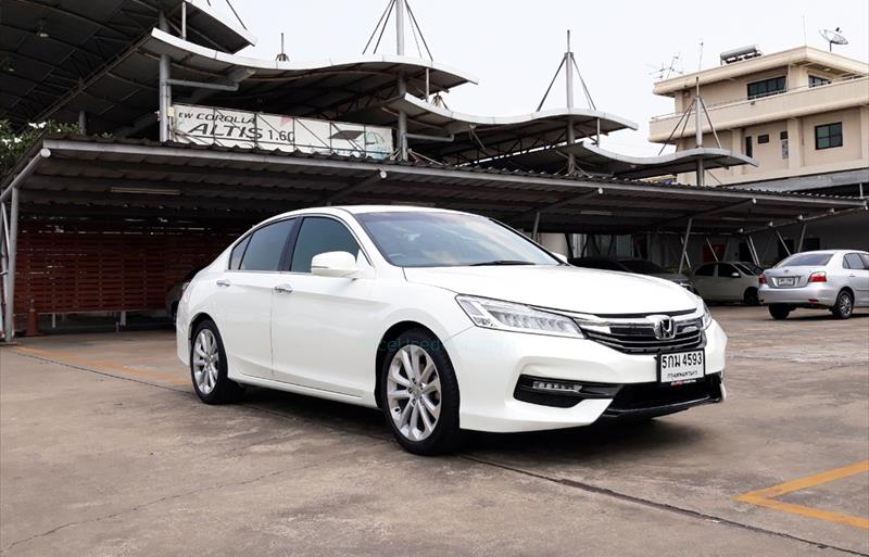 ขายรถเก๋งมือสอง-honda-ฮอนด้า-accord-แอคคอร์ด-รถปี2017-รหัส73513-eeb27ecd.jpg ขายรถเก๋งมือสอง-honda-ฮอนด้า-accord-แอคคอร์ด-รถปี2017-รหัส73513-eeb27ecd.jpg