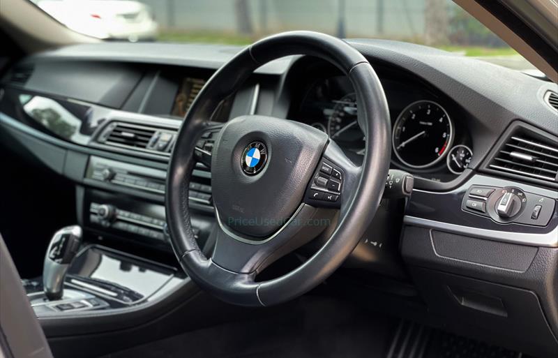 ขายรถเก๋งมือสอง-bmw-บีเอ็มดับบลิว-520d-ห้าสองศูนย์ดี-รถปี2015-รหัส73532-1d236b6a.jpg ขายรถเก๋งมือสอง-bmw-บีเอ็มดับบลิว-520d-ห้าสองศูนย์ดี-รถปี2015-รหัส73532-1d236b6a.jpg