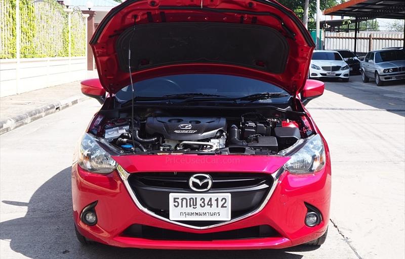 ขายรถเก๋งมือสอง-mazda-มาสด้า-2-สอง-รถปี2016-รหัส73540-944aad4a.jpg ขายรถเก๋งมือสอง-mazda-มาสด้า-2-สอง-รถปี2016-รหัส73540-944aad4a.jpg