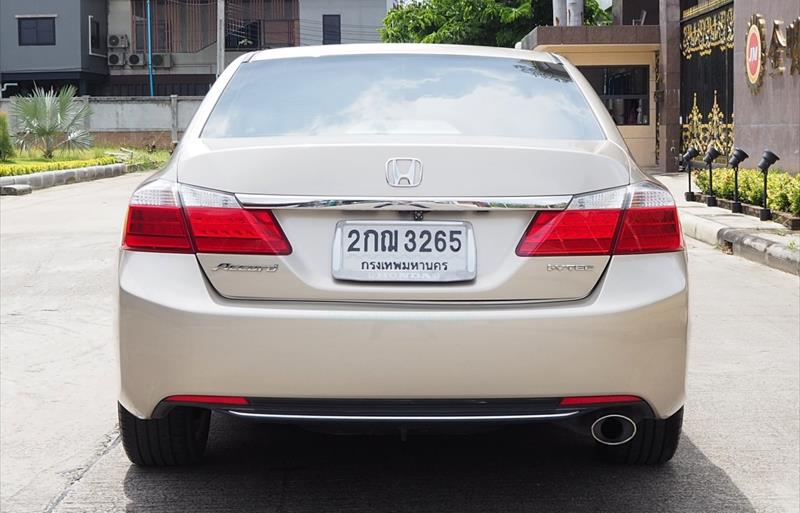 ขายรถเก๋งมือสอง honda accord รถปี2013 รหัส 73545 รูปที่3