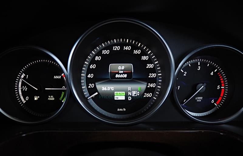 ขายรถเก๋งมือสอง-mercedes-benz-เมอร์เซเดสเบนซ์-e300-อีสามศูนย์ศูนย์-รถปี2014-รหัส73547-a8cccdab.jpg ขายรถเก๋งมือสอง-mercedes-benz-เมอร์เซเดสเบนซ์-e300-อีสามศูนย์ศูนย์-รถปี2014-รหัส73547-a8cccdab.jpg