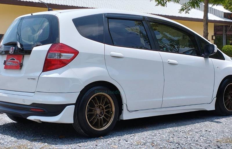 ขายรถเก๋งมือสอง honda jazz รถปี2013 รหัส 73553 รูปที่5