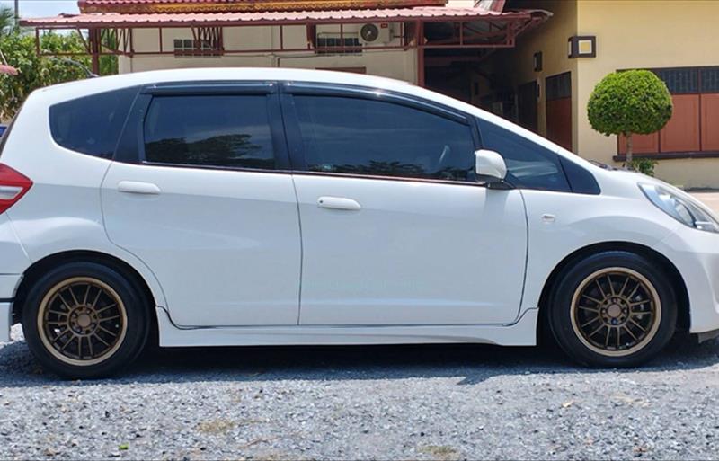 ขายรถเก๋งมือสอง-honda-ฮอนด้า-jazz-แจ๊ส-รถปี2013-รหัส73553-76236f54.jpg ขายรถเก๋งมือสอง-honda-ฮอนด้า-jazz-แจ๊ส-รถปี2013-รหัส73553-76236f54.jpg