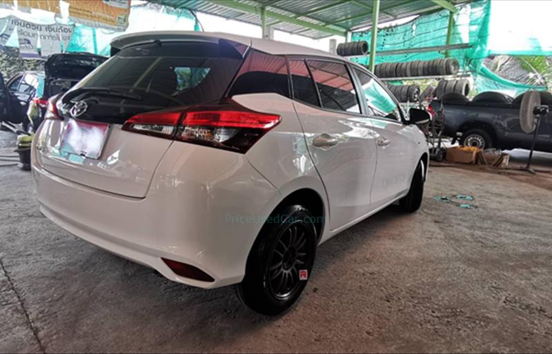 ขายรถเก๋งมือสอง-toyota-โตโยต้า-yaris-ยาริส-รถปี2021-รหัส73557-df15eef8.jpg ขายรถเก๋งมือสอง-toyota-โตโยต้า-yaris-ยาริส-รถปี2021-รหัส73557-df15eef8.jpg
