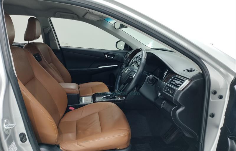 ขายรถเก๋งมือสอง-toyota-โตโยต้า-camry-คัมรี่-รถปี2018-รหัส73570-6f5ad922.jpg ขายรถเก๋งมือสอง-toyota-โตโยต้า-camry-คัมรี่-รถปี2018-รหัส73570-6f5ad922.jpg