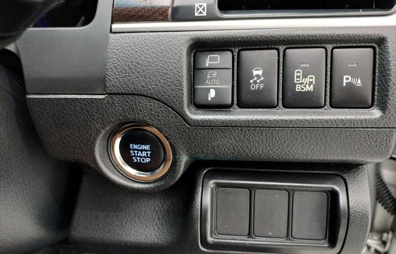 ขายรถเก๋งมือสอง-toyota-โตโยต้า-camry-คัมรี่-รถปี2018-รหัส73570-9362fa19.jpg ขายรถเก๋งมือสอง-toyota-โตโยต้า-camry-คัมรี่-รถปี2018-รหัส73570-9362fa19.jpg