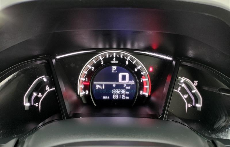 ขายรถเก๋งมือสอง-honda-ฮอนด้า-civic-ซีวิค-รถปี2017-รหัส73577-593c052a.jpg ขายรถเก๋งมือสอง-honda-ฮอนด้า-civic-ซีวิค-รถปี2017-รหัส73577-593c052a.jpg
