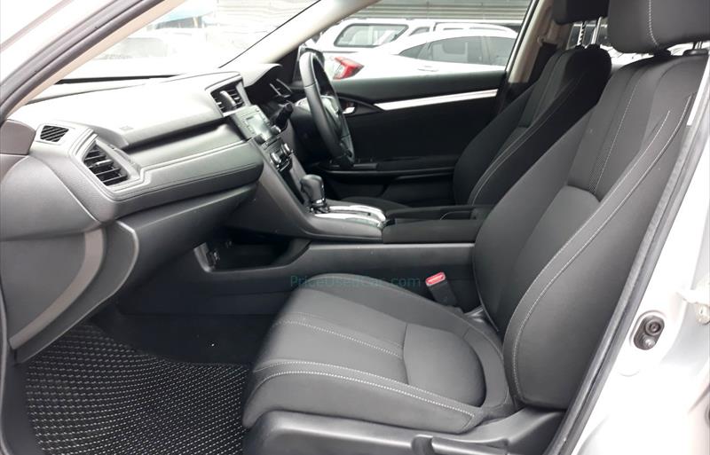 ขายรถเก๋งมือสอง-honda-ฮอนด้า-civic-ซีวิค-รถปี2018-รหัส73578-6f3cffa7.jpg ขายรถเก๋งมือสอง-honda-ฮอนด้า-civic-ซีวิค-รถปี2018-รหัส73578-6f3cffa7.jpg