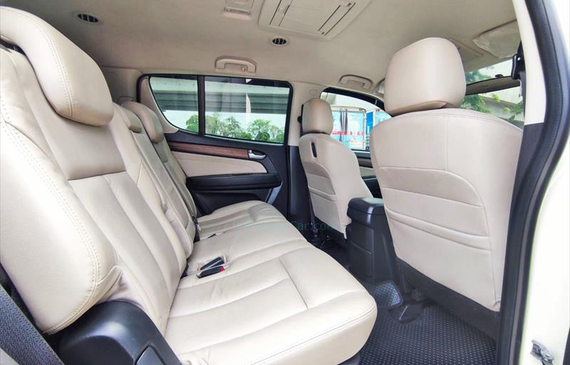 ขายรถ-suv-มือสอง-isuzu-อีซูซุ-mu-x-มิวเอ็กซ์-รถปี2014-รหัส73594-9588c675.jpg ขายรถ-suv-มือสอง-isuzu-อีซูซุ-mu-x-มิวเอ็กซ์-รถปี2014-รหัส73594-9588c675.jpg
