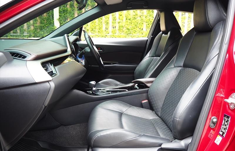 ขายรถเก๋งมือสอง-toyota-โตโยต้า-chr-ซีเอชอาร์-รถปี2018-รหัส73639-cae55d89.jpg ขายรถเก๋งมือสอง-toyota-โตโยต้า-chr-ซีเอชอาร์-รถปี2018-รหัส73639-cae55d89.jpg
