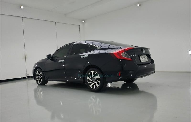 ขายรถเก๋งมือสอง-honda-ฮอนด้า-civic-ซีวิค-รถปี2018-รหัส73666-6c6c1033.jpg ขายรถเก๋งมือสอง-honda-ฮอนด้า-civic-ซีวิค-รถปี2018-รหัส73666-6c6c1033.jpg
