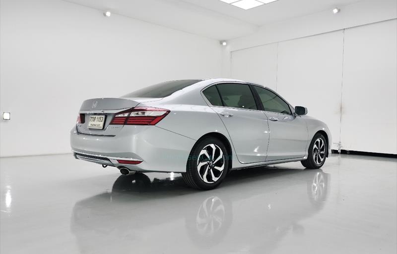 ขายรถเก๋งมือสอง-honda-ฮอนด้า-accord-แอคคอร์ด-รถปี2018-รหัส73668-a7487074.jpg ขายรถเก๋งมือสอง-honda-ฮอนด้า-accord-แอคคอร์ด-รถปี2018-รหัส73668-a7487074.jpg