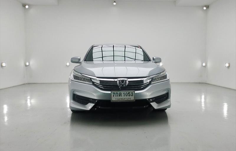 ขายรถเก๋งมือสอง-honda-ฮอนด้า-accord-แอคคอร์ด-รถปี2018-รหัส73668-dae2fff5.jpg ขายรถเก๋งมือสอง-honda-ฮอนด้า-accord-แอคคอร์ด-รถปี2018-รหัส73668-dae2fff5.jpg