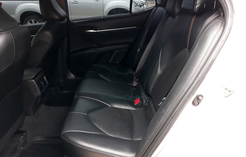 ขายรถเก๋งมือสอง-toyota-โตโยต้า-camry-คัมรี่-รถปี2019-รหัส73676-5239f51c.jpg ขายรถเก๋งมือสอง-toyota-โตโยต้า-camry-คัมรี่-รถปี2019-รหัส73676-5239f51c.jpg