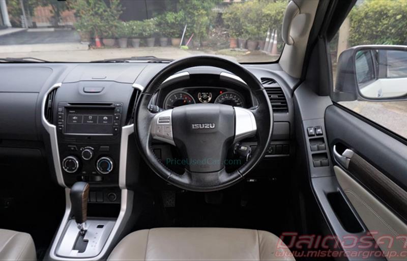 ขายรถอเนกประสงค์มือสอง isuzu mu-x รถปี2016 รหัส 73678 รูปที่9