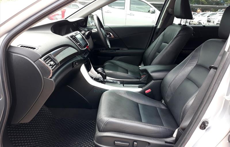 ขายรถเก๋งมือสอง-honda-ฮอนด้า-accord-แอคคอร์ด-รถปี2018-รหัส73680-9ae5b0e3.jpg ขายรถเก๋งมือสอง-honda-ฮอนด้า-accord-แอคคอร์ด-รถปี2018-รหัส73680-9ae5b0e3.jpg