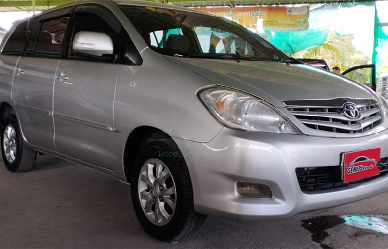 ขายรถตู้มือสอง toyota innova รถปี2010 รหัส 73685 รูปที่3