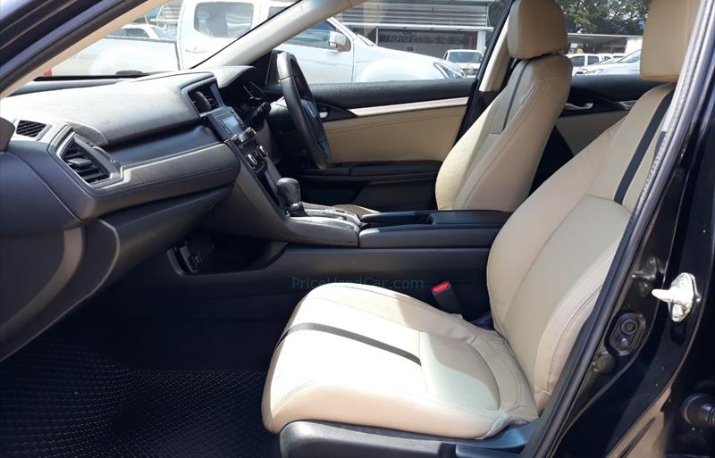 ขายรถเก๋งมือสอง-honda-ฮอนด้า-civic-ซีวิค-รถปี2018-รหัส73687-6f80f1b7.jpg ขายรถเก๋งมือสอง-honda-ฮอนด้า-civic-ซีวิค-รถปี2018-รหัส73687-6f80f1b7.jpg