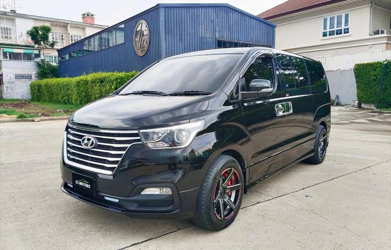 รถตู้มือสอง HYUNDAI H-1 รถปี 2019