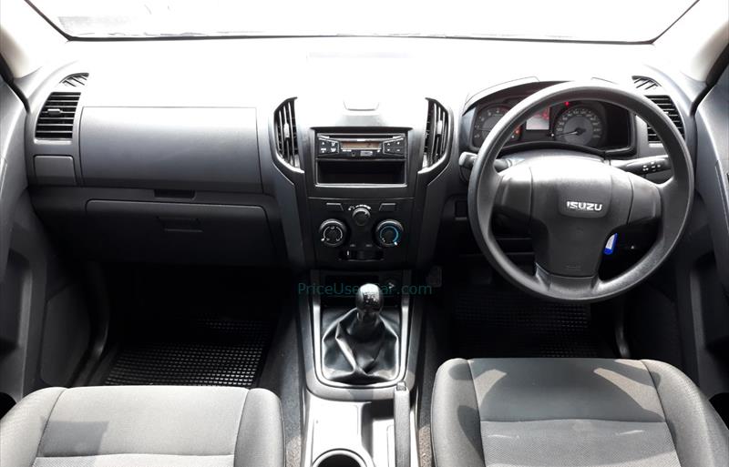 ขายรถกระบะมือสอง-isuzu-อีซูซุ-d-max-ดีแมคซ์-รถปี2019-รหัส73733-58acdd58.jpg ขายรถกระบะมือสอง-isuzu-อีซูซุ-d-max-ดีแมคซ์-รถปี2019-รหัส73733-58acdd58.jpg