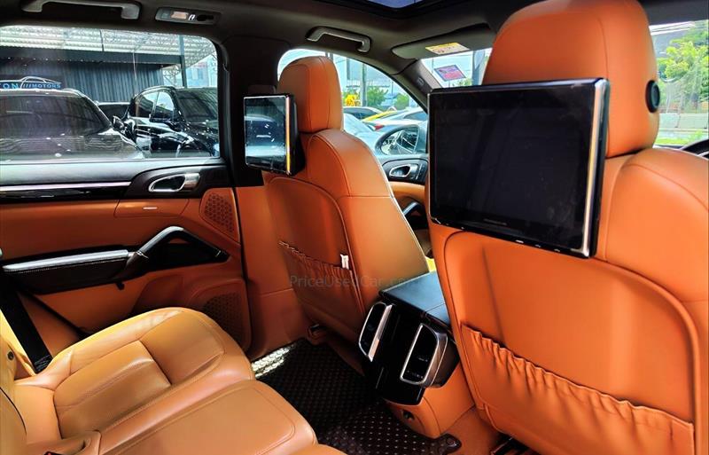 ขายรถ-suv-มือสอง-porsche-ปอร์เช่-cayenne-รถปี2015-รหัส73734-8189dc2b.jpg ขายรถ-suv-มือสอง-porsche-ปอร์เช่-cayenne-รถปี2015-รหัส73734-8189dc2b.jpg