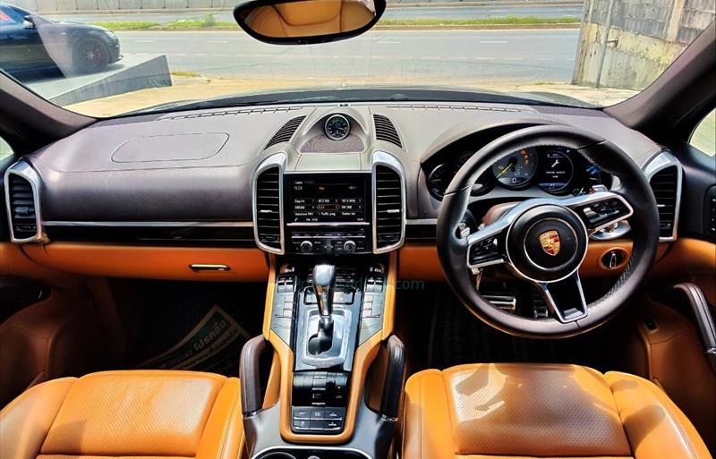 ขายรถ-suv-มือสอง-porsche-ปอร์เช่-cayenne-รถปี2015-รหัส73734-ebba396d.jpg ขายรถ-suv-มือสอง-porsche-ปอร์เช่-cayenne-รถปี2015-รหัส73734-ebba396d.jpg