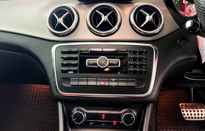 ขายรถเก๋งมือสอง-mercedes-benz-เมอร์เซเดสเบนซ์-cla-class-ซีแอลเอคลาส-รถปี2014-รหัส73739-95fd1cce.jpg ขายรถเก๋งมือสอง-mercedes-benz-เมอร์เซเดสเบนซ์-cla-class-ซีแอลเอคลาส-รถปี2014-รหัส73739-95fd1cce.jpg