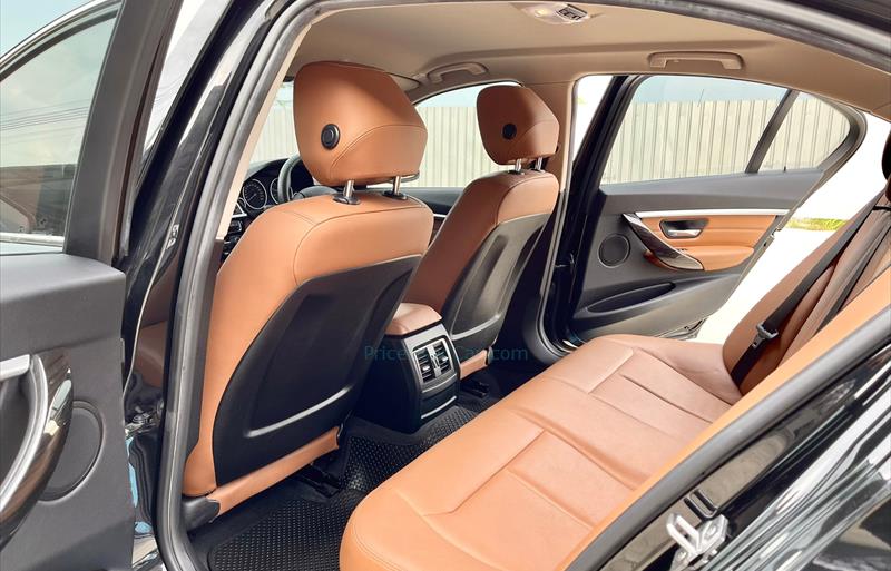 ขายรถเก๋งมือสอง-bmw-บีเอ็มดับบลิว-320d-สามสองศูนย์ดี-รถปี2017-รหัส73756-373bf396.jpg ขายรถเก๋งมือสอง-bmw-บีเอ็มดับบลิว-320d-สามสองศูนย์ดี-รถปี2017-รหัส73756-373bf396.jpg