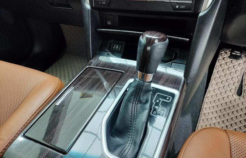 ขายรถเก๋งมือสอง-toyota-โตโยต้า-camry-คัมรี่-รถปี2017-รหัส73794-3a1ca9c3.jpg ขายรถเก๋งมือสอง-toyota-โตโยต้า-camry-คัมรี่-รถปี2017-รหัส73794-3a1ca9c3.jpg