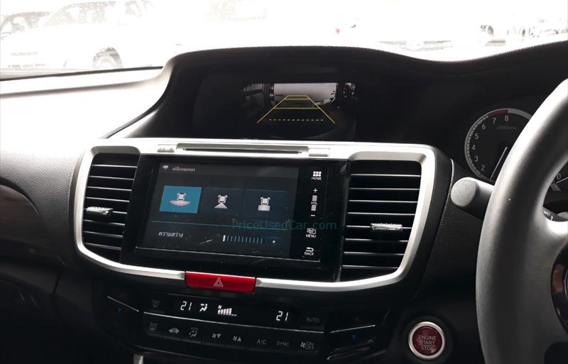 ขายรถเก๋งมือสอง-honda-ฮอนด้า-accord-แอคคอร์ด-รถปี2018-รหัส73831-40a892b8.jpg ขายรถเก๋งมือสอง-honda-ฮอนด้า-accord-แอคคอร์ด-รถปี2018-รหัส73831-40a892b8.jpg