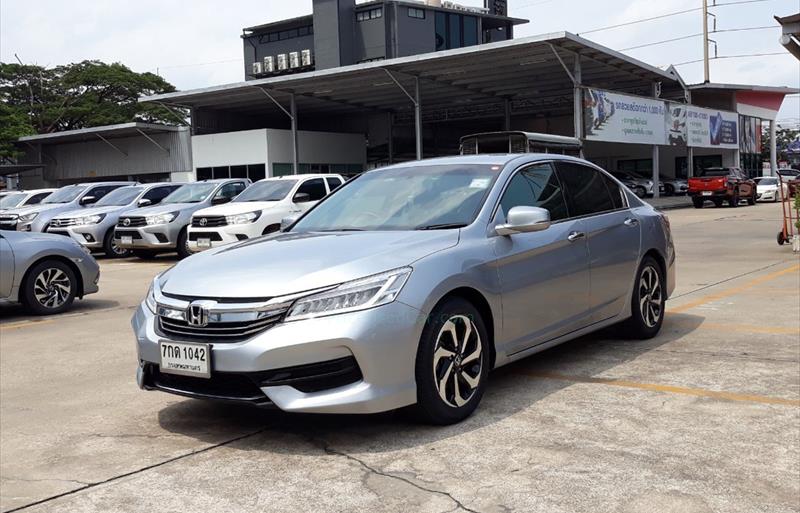 รถเก๋งมือสอง HONDA ACCORD รถปี 2018