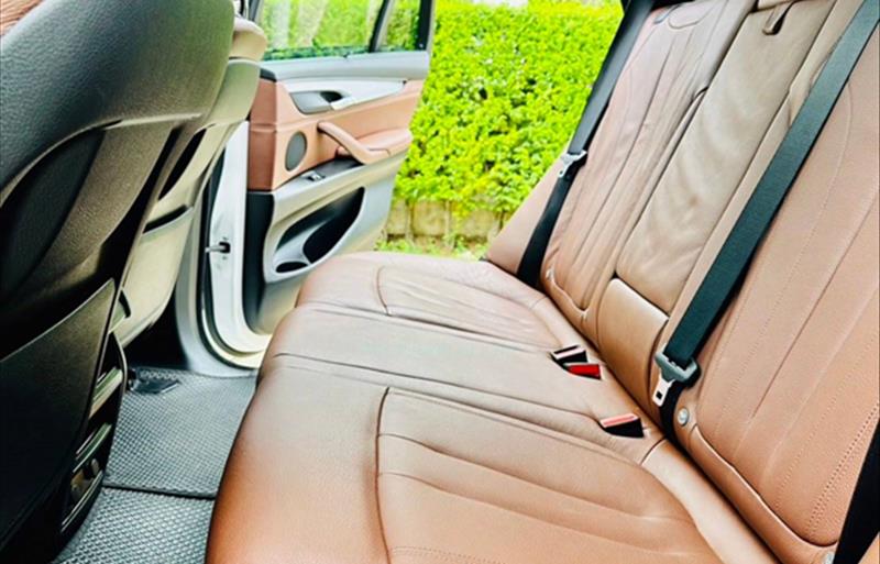 ขายรถ-suv-มือสอง-bmw-บีเอ็มดับบลิว-x5-เอ็กซ์5-รถปี2017-รหัส73832-b1e13e1e.jpg ขายรถ-suv-มือสอง-bmw-บีเอ็มดับบลิว-x5-เอ็กซ์5-รถปี2017-รหัส73832-b1e13e1e.jpg