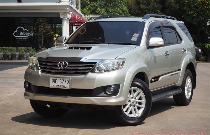 รถอเนกประสงค์มือสอง TOYOTA FORTUNER รถปี 2012