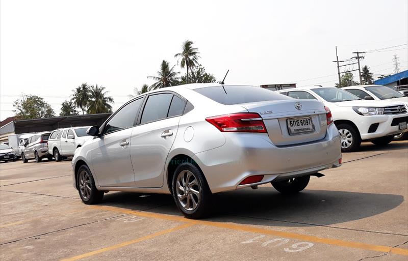 ขายรถเก๋งมือสอง-toyota-โตโยต้า-vios-วีออส-รถปี2017-รหัส73842-b8b1c90a.jpg ขายรถเก๋งมือสอง-toyota-โตโยต้า-vios-วีออส-รถปี2017-รหัส73842-b8b1c90a.jpg