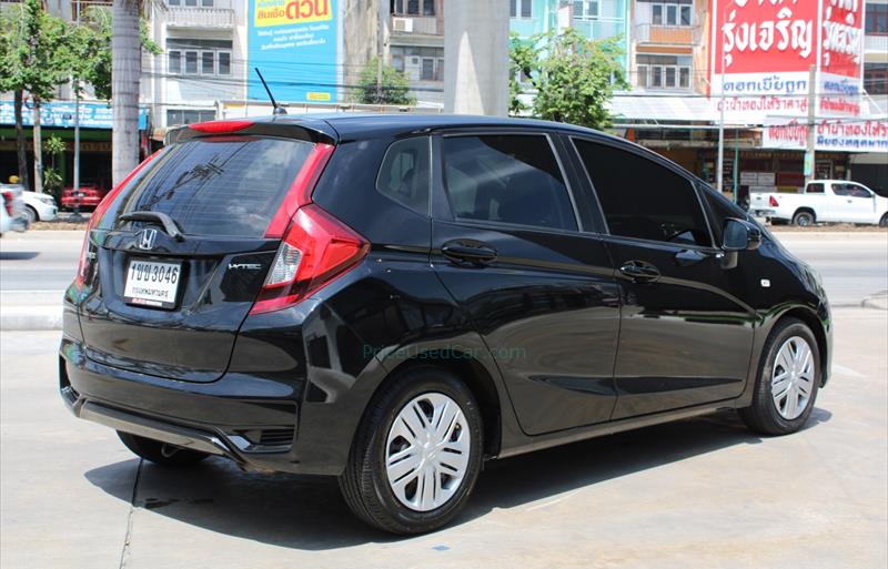 ขายรถเก๋งมือสอง honda jazz รถปี2020 รหัส 73857 รูปที่4