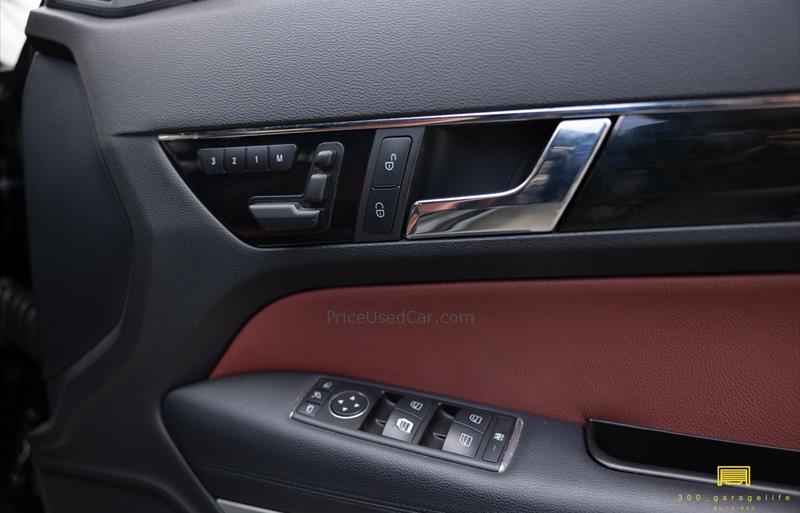ขายรถเก๋งมือสอง-mercedes-benz-เมอร์เซเดสเบนซ์-e200-อีสองศูนย์ศูนย์-รถปี2012-รหัส73892-b7dbc60f.jpg ขายรถเก๋งมือสอง-mercedes-benz-เมอร์เซเดสเบนซ์-e200-อีสองศูนย์ศูนย์-รถปี2012-รหัส73892-b7dbc60f.jpg