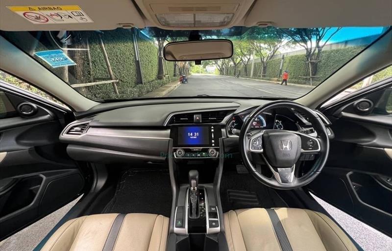 ขายรถเก๋งมือสอง-honda-ฮอนด้า-civic-ซีวิค-รถปี2018-รหัส73896-313562ca.jpg ขายรถเก๋งมือสอง-honda-ฮอนด้า-civic-ซีวิค-รถปี2018-รหัส73896-313562ca.jpg