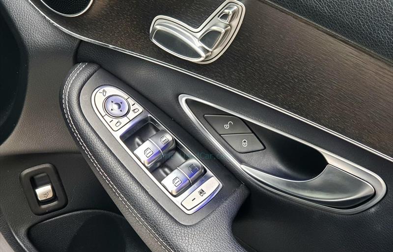 ขายรถเก๋งมือสอง-mercedes-benz-เมอร์เซเดสเบนซ์-c220-รถปี2019-รหัส73899-ab36fb34.jpg ขายรถเก๋งมือสอง-mercedes-benz-เมอร์เซเดสเบนซ์-c220-รถปี2019-รหัส73899-ab36fb34.jpg