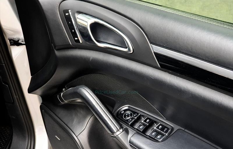 ขายรถ-suv-มือสอง-porsche-ปอร์เช่-cayenne-รถปี2012-รหัส73906-4094a02b.jpg ขายรถ-suv-มือสอง-porsche-ปอร์เช่-cayenne-รถปี2012-รหัส73906-4094a02b.jpg