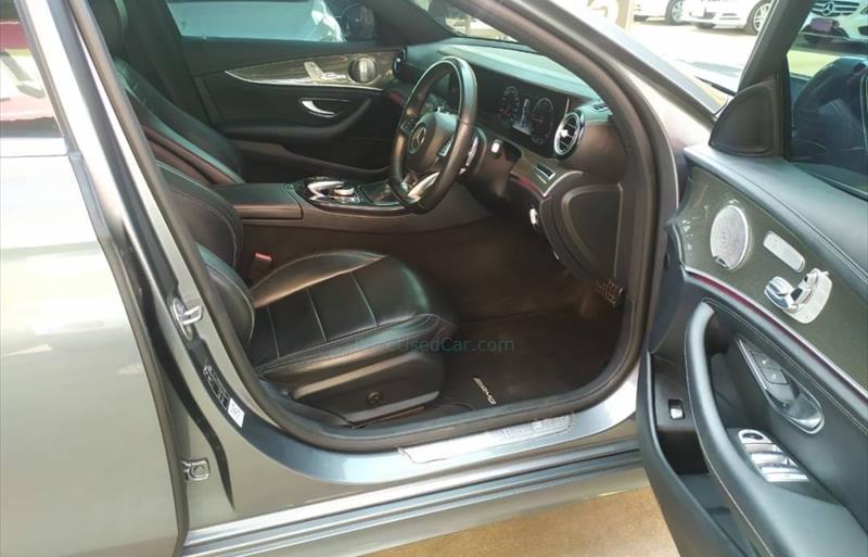 ขายรถเก๋งมือสอง-mercedes-benz-เมอร์เซเดสเบนซ์-e220-รถปี2018-รหัส73909-1355c4ba.jpg ขายรถเก๋งมือสอง-mercedes-benz-เมอร์เซเดสเบนซ์-e220-รถปี2018-รหัส73909-1355c4ba.jpg