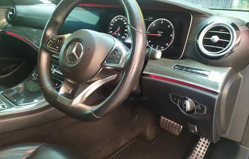 ขายรถเก๋งมือสอง-mercedes-benz-เมอร์เซเดสเบนซ์-e220-รถปี2018-รหัส73909-c93e678c.jpg ขายรถเก๋งมือสอง-mercedes-benz-เมอร์เซเดสเบนซ์-e220-รถปี2018-รหัส73909-c93e678c.jpg
