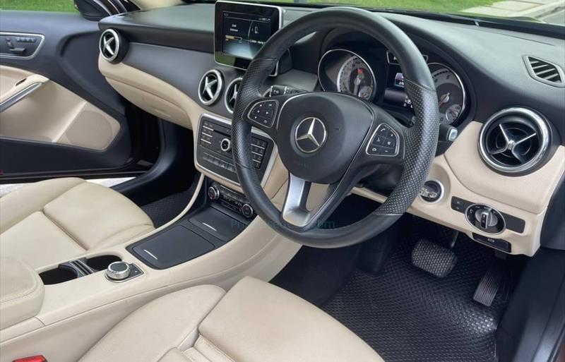 ขายรถ-suv-มือสอง-mercedes-benz-เมอร์เซเดสเบนซ์-gla-200-จีแอลเอ200-รถปี2016-รหัส73910-12719567.jpg ขายรถ-suv-มือสอง-mercedes-benz-เมอร์เซเดสเบนซ์-gla-200-จีแอลเอ200-รถปี2016-รหัส73910-12719567.jpg