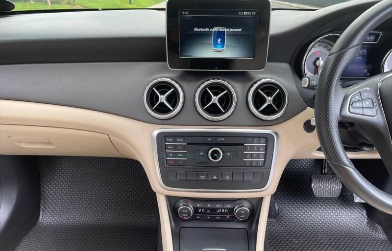 ขายรถ-suv-มือสอง-mercedes-benz-เมอร์เซเดสเบนซ์-gla-200-จีแอลเอ200-รถปี2016-รหัส73910-fcad059d.jpg ขายรถ-suv-มือสอง-mercedes-benz-เมอร์เซเดสเบนซ์-gla-200-จีแอลเอ200-รถปี2016-รหัส73910-fcad059d.jpg