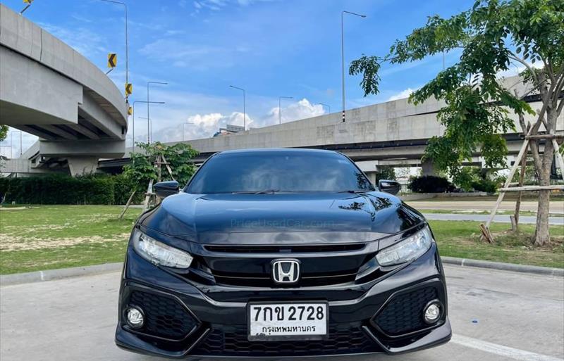 ขายรถเก๋งมือสอง honda civic รถปี2018 รหัส 73912 รูปที่2