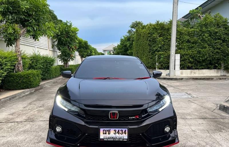 ขายรถเก๋งมือสอง-honda-ฮอนด้า-civic-ซีวิค-รถปี2017-รหัส73913-19d8852b.jpg ขายรถเก๋งมือสอง-honda-ฮอนด้า-civic-ซีวิค-รถปี2017-รหัส73913-19d8852b.jpg