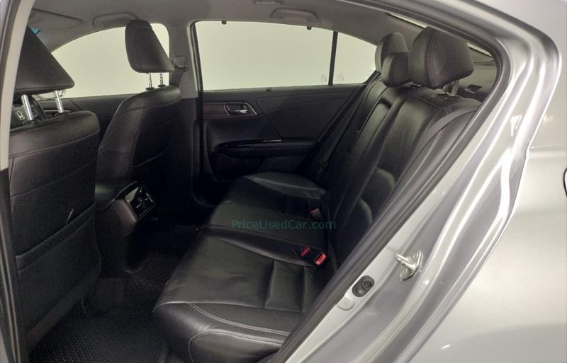ขายรถเก๋งมือสอง-honda-ฮอนด้า-accord-แอคคอร์ด-รถปี2018-รหัส73945-46f7fc9e.jpg ขายรถเก๋งมือสอง-honda-ฮอนด้า-accord-แอคคอร์ด-รถปี2018-รหัส73945-46f7fc9e.jpg