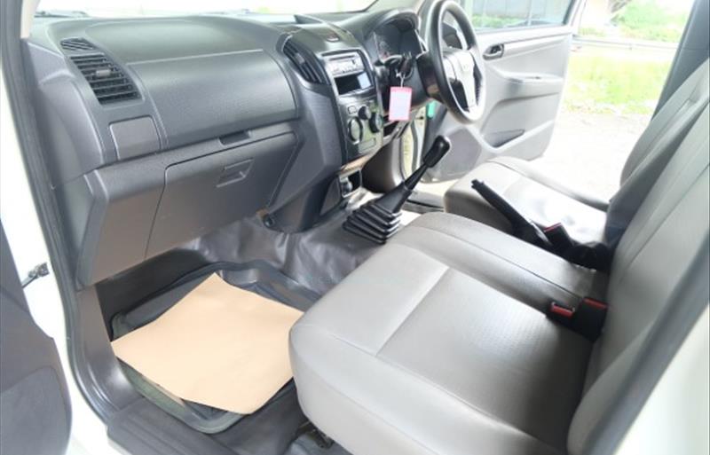 ขายรถกระบะมือสอง-isuzu-อีซูซุ-d-max-ดีแมคซ์-รถปี2015-รหัส73959-171603f4.jpg ขายรถกระบะมือสอง-isuzu-อีซูซุ-d-max-ดีแมคซ์-รถปี2015-รหัส73959-171603f4.jpg