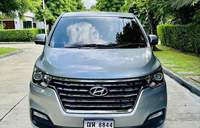 ขายรถตู้มือสอง hyundai h-1 รถปี2019 รหัส 73975 รูปที่2