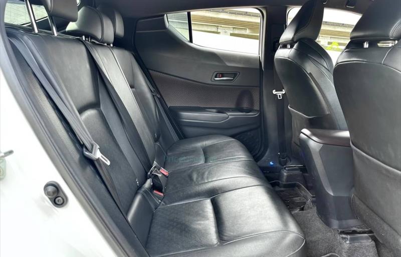 ขายรถเก๋งมือสอง-toyota-โตโยต้า-chr-ซีเอชอาร์-รถปี2018-รหัส74013-77a323f7.jpg ขายรถเก๋งมือสอง-toyota-โตโยต้า-chr-ซีเอชอาร์-รถปี2018-รหัส74013-77a323f7.jpg
